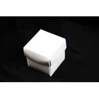 100 x White 5x5cm 2pc Wedding Bomboniere Boxes Favour Favor Party Gift Decoration